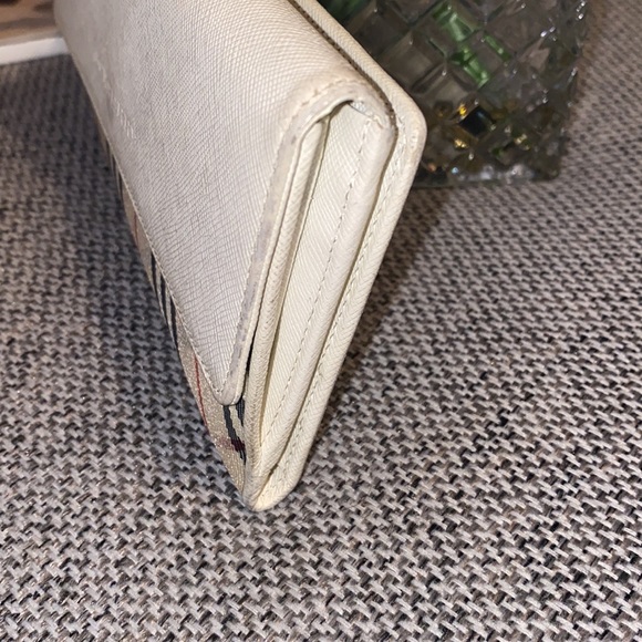 Burberry wallet - Picture 3 of 9